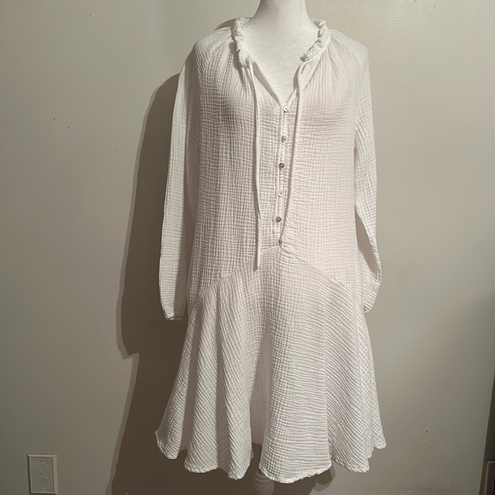Saks Fifth Avenue 100 % Cotton Dress Size Small.